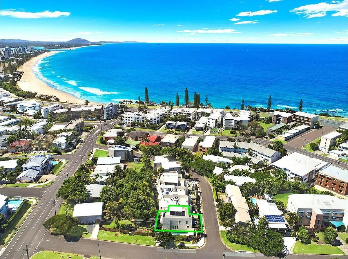 Beach House 4 Brm, 3 Mins Walk To Beach Apartment Alexandra Headland Australia