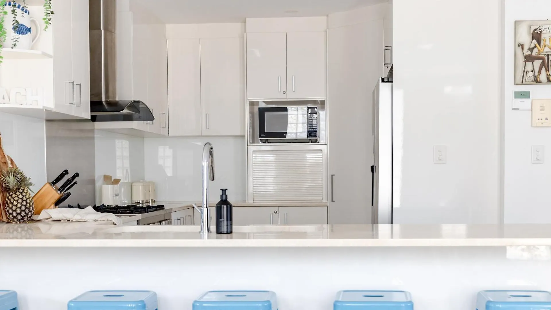 Beach House 4 Brm, 3 Mins Walk To Beach Apartment Alexandra Headland