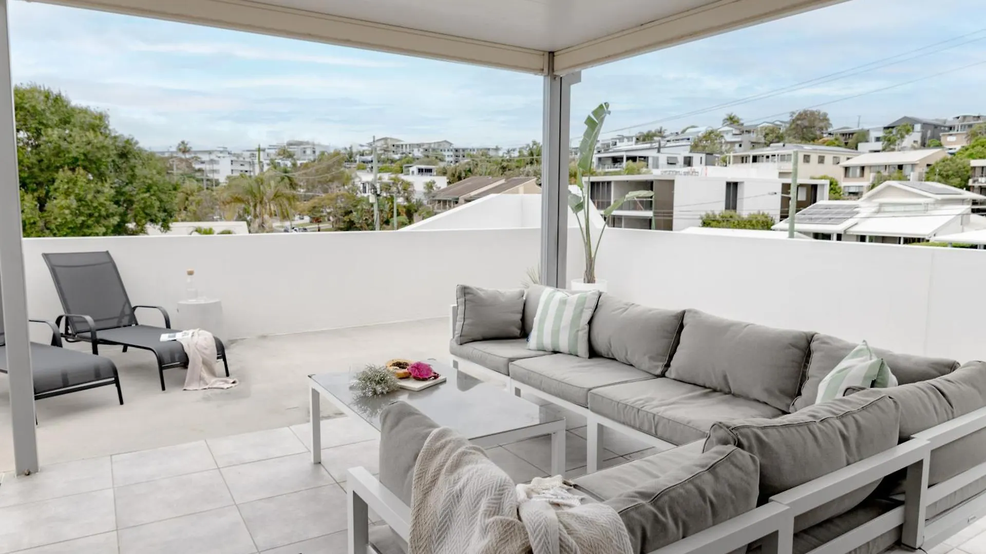 Beach House 4 Brm, 3 Mins Walk To Beach Apartment Alexandra Headland 0*,