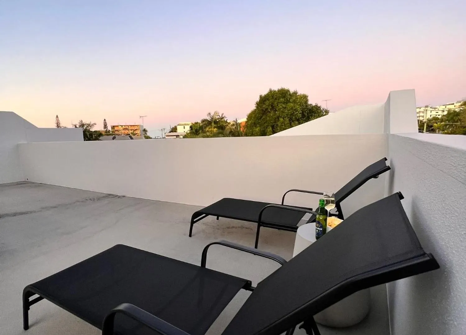 Beach House 4 Brm, 3 Mins Walk To Beach Apartment Alexandra Headland 0*,  Australia