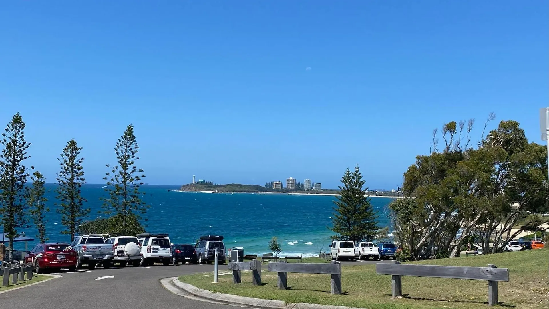 Beach House 4 Brm, 3 Mins Walk To Beach Apartment Alexandra Headland 0*,